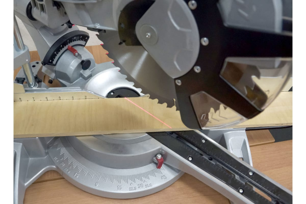 Торцовочная пила Энкор Корвет 6-330С 90062