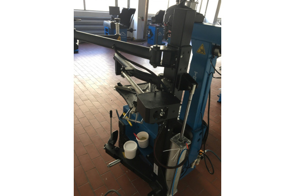 Пневматическое устройство TROMMELBERG правосторонняя установка для 1889NV PL1390H