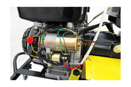 Сельскохозяйственная машина Huter МК-11000E 70/5/17 Сельскохозяйственная машина Huter МК-11000E 70/5/17