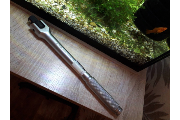 Вороток с шарниром FORCE 250 мм 1/2 8014250