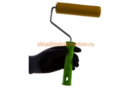 Прижимной резиновый валик с ручкой, 150 мм, D ручки - 6 мм СИБРТЕХ 81033