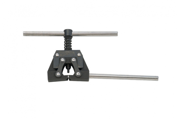 Универсальное приспособление для разборки цепей FORCE 9Y0135