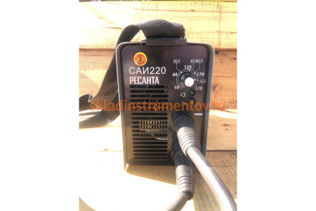 Инверторный сварочный аппарат Ресанта САИ 220 65/3 Инверторный сварочный аппарат Ресанта САИ 220 65/3