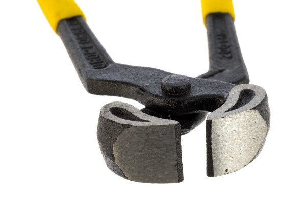 Универсальные строительные клещи с гвоздодером 210 мм STAYER PROFI 2233-20_z01