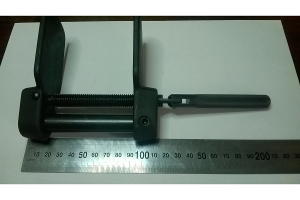 Комплект для разжима цилиндров дисковых тормозов Jonnesway AE310072 47555