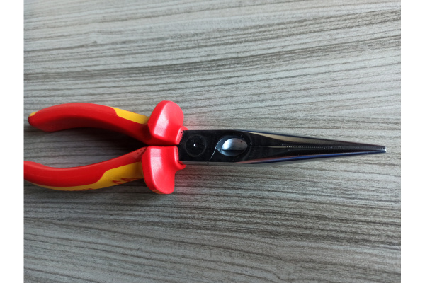 Длинногубцы с резцом KNIPEX KN-2616200