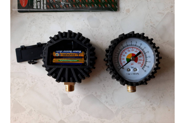 Цифровой индикатор давления для пневмосистем ROCKFORCE RF-SDG-100