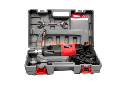 Сверлильная машина DIAMASTER D- 26.3EBM ручная 1,9кВт/220В, с рег.об. д.25-165мм, 530-1300об/мин 000.441.6271