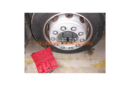 Универсальный ключ для гайки ступицы колеса AIST 67413010 00-00010970