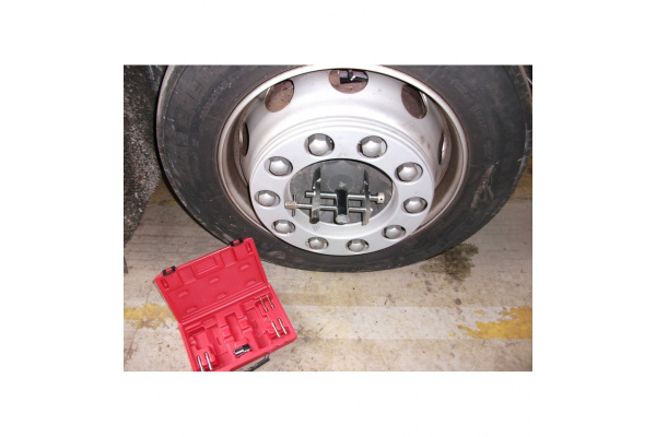 Универсальный ключ для гайки ступицы колеса AIST 67413010 00-00010970