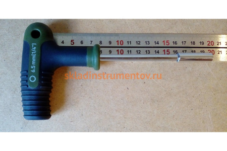 Отвертка с Т-образной рукояткой под биты 1/4 дюйма Дело техники 745600