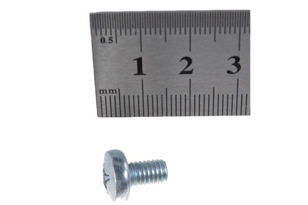 Винт ЗУБР DIN 7985, M6 x 10 мм, 5 кг, (примерно 1075 шт.) кл. пр. 4.8, оцинкованный, 303150-06-010