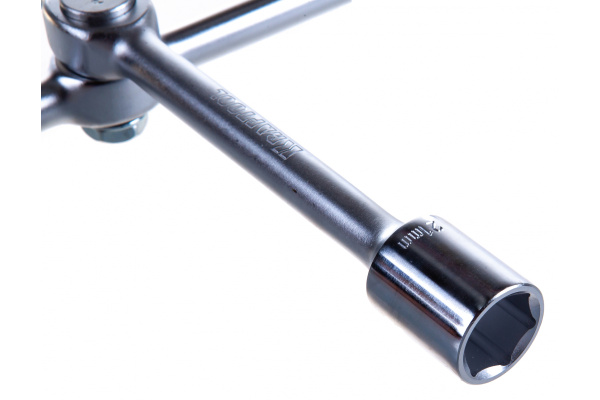 Автомобильный ключ-крест KRAFTOOL 27574