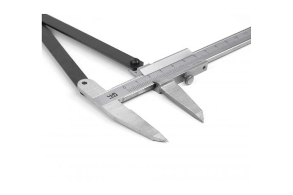 Разметочный штангенциркуль ЧИЗ ШЦРТ- 200 0,1 с твердосплавными губками 136313