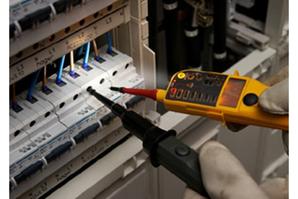 Промышленный тестер-пробник FLUKE T150