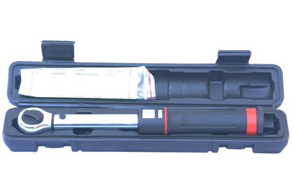 Динамометрический ключ со шкалой в окошке AE&T 5-25Nm 3/8" TA-B3025-38