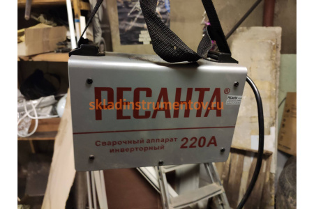Инверторный сварочный аппарат Ресанта САИ 220 65/3 Инверторный сварочный аппарат Ресанта САИ 220 65/3