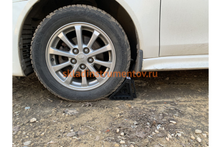 Противооткатный резиновый для грузовых автомобилей упор WIEDERKRAFT WDK-88002