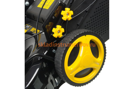 Бензиновая газонокосилка Huter GLM-6.0 S 70/3/8