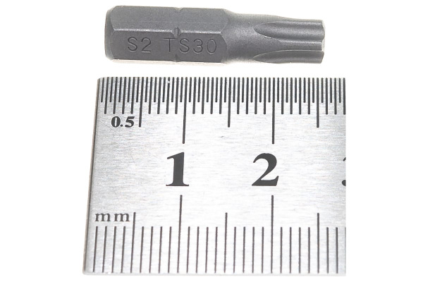 Вставка 5-гранная TORX с отверстием (TS30Hх25 мм; 1/4") JTC 1192530