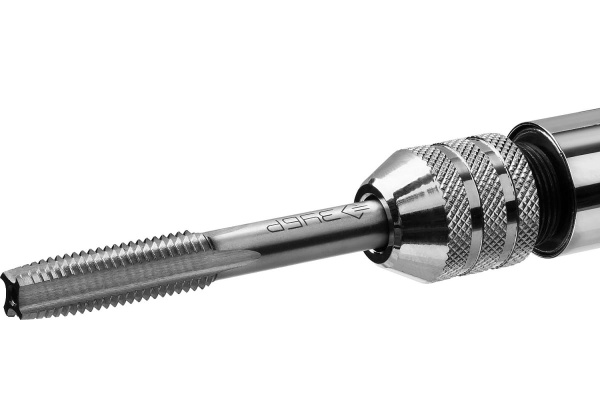 Метчикодержатель с храповым механизмом и реверсом М5-М12, 110 / 120 мм, ЗУБР 28138-110_z01