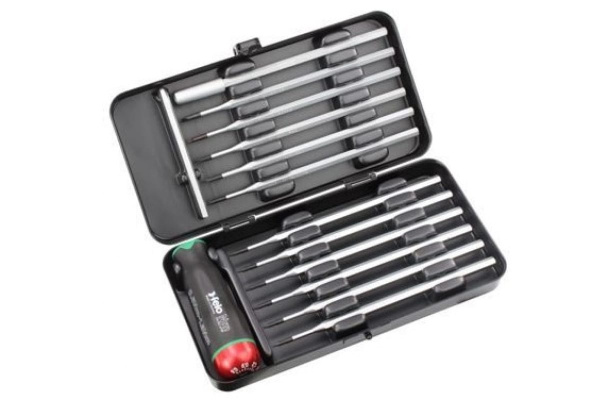 Отвертка с регулировкой крутящего момента с набором насадок 12 шт в кейсе Felo 10099116