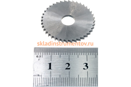 Фреза отрезная (32x2x8 мм; тип 2; z=40; Р6М5) HORTZ 477097