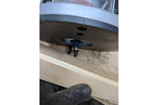 Фреза кромочная калевочная фасочная №9 ПРОФЕССИОНАЛ (25.4х9х52.5 мм; угол 45 град; хвостовик 8 мм) Зубр 28711-25.4