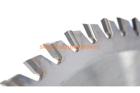 Диск пильный по дереву (250x30x3.2/2.2 мм; Z60) для циркулярных пил CMT 285.060.10M Диск пильный по дереву (250x30x3.2/2.2 мм; Z60) для циркулярных пил CMT 285.060.10M