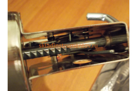 Пистолет для герметика VIRA полукорпусный усиленный с зубчатым штоком 225 мм 705060