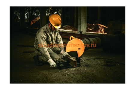 Монтажная пила Stanley STSC2135