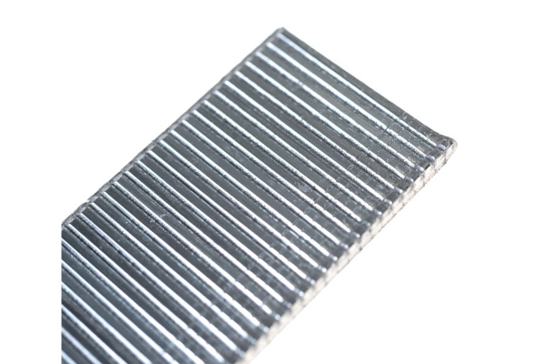 Гвозди для пневматического нейлера (16GA, сечение 1,6х1,4, длина 25 мм, 2500 шт.) MATRIX 57603