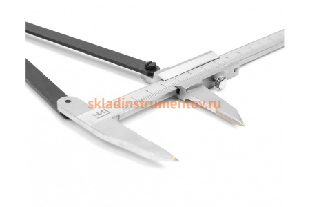 Разметочный штангенциркуль ЧИЗ ШЦРТ I-300 0,05 с твердосплавными губками 996292
