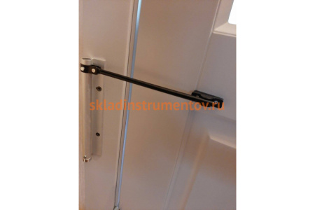 Дверной доводчик Зубр МАСТЕР, облегченная модель для дверей массой менее 45кг 37900