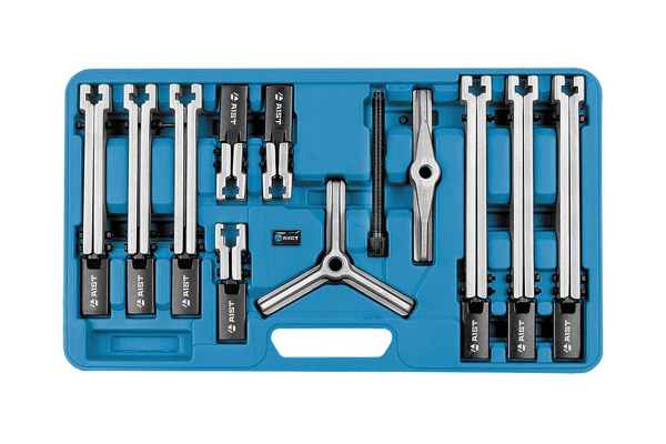 Набор съемников универсальных 2/3 лаповых AIST 12 предметов 67100720 00-00010892