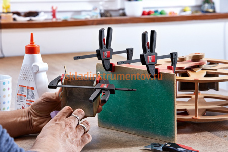 Набор струбцин пистолетного типа BESSEY 2.7 кН, 110 x 40 мм, распор 80-190 мм BE-EZS11-4SET