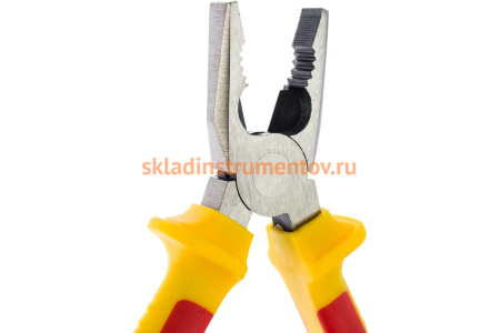 Комбинированные плоскогубцы Insulated 180 мм MATRIX PROFESSIONAL 16903