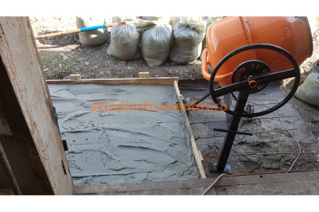 Бетономешалка Вихрь БМ-130 74/1/2