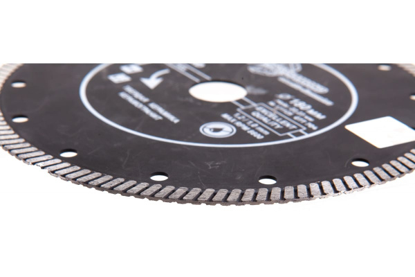 Диск алмазный отрезной Турбо ультратонкий Grand hot press (180х22.23 мм) TRIO-DIAMOND GTT704 Диск алмазный отрезной Турбо ультратонкий Grand hot press (180х22.23 мм) TRIO-DIAMOND GTT704