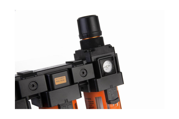 Модульная группа с тремя влаго-маслоотделителями и регулятором давления 1/2'' WIEDERKRAFT WDK-70744