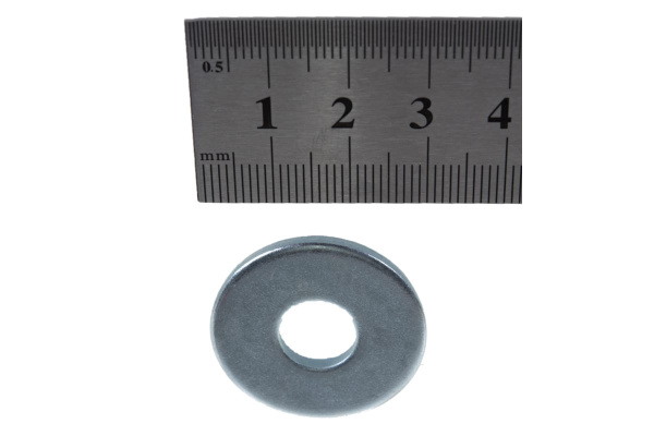 Кузовная шайба ЗУБР DIN 9021, 10 мм, 4 штуки, оцинкованная 303826-10