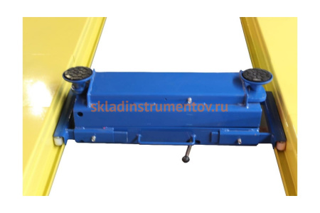 4-х стоечный подъемник для сход-развала с траверсой 380В AE&T F3.5-4