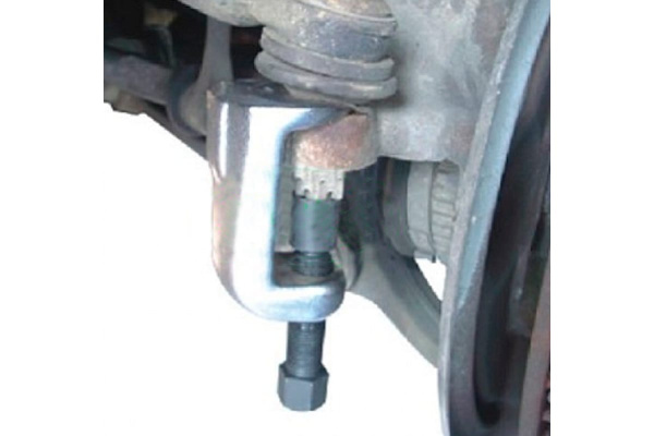 Съемник шаровых шарниров AIST зев 23мм 67223120 00-00013495