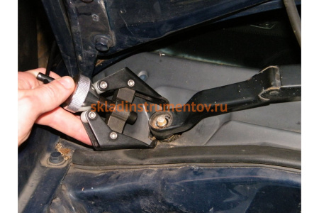 Съемник рычагов стеклоочистителя AIST 67113005 00-00011170