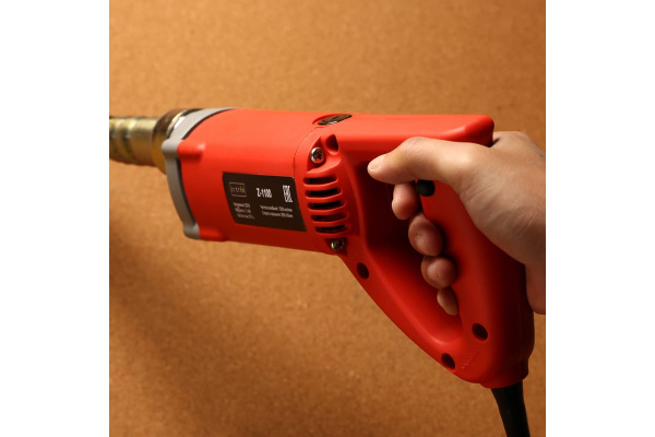 Портативный вибратор (220В, вал 2.0 м, с булавой ф-35мм) Zitrek Z-1100 045-0049-3