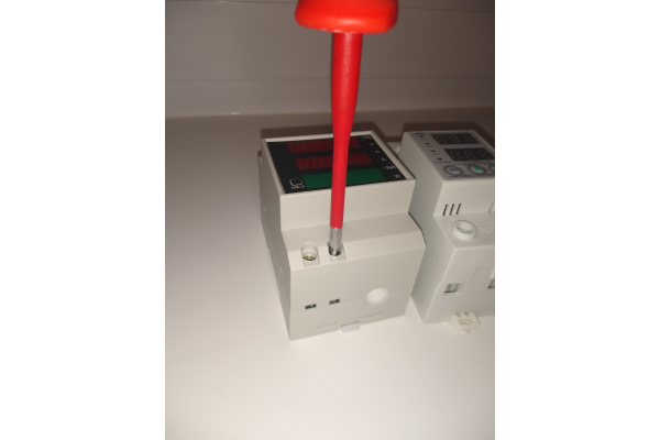 Диэлектрическая отвертка КВТ Слим PH2/FL2 100 78592