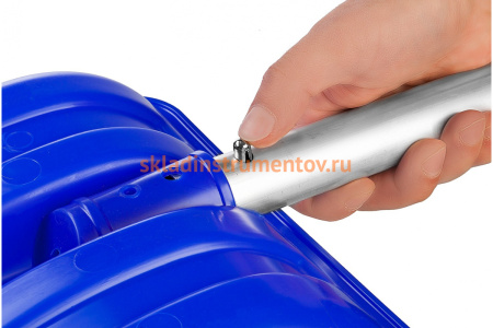 Автомобильная снеговая лопата, пластиковая с алюминиевой планкой, алюминиевый черенок V-ручка, 280 мм. СИБИН АВТО-28 421850