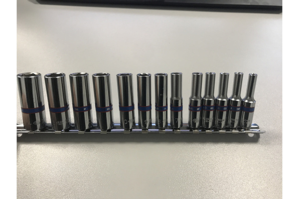 Набор глубоких торцевых головок 1/4", шестигранные, 4-14 мм, 13 предметов KING TONY 2311MR