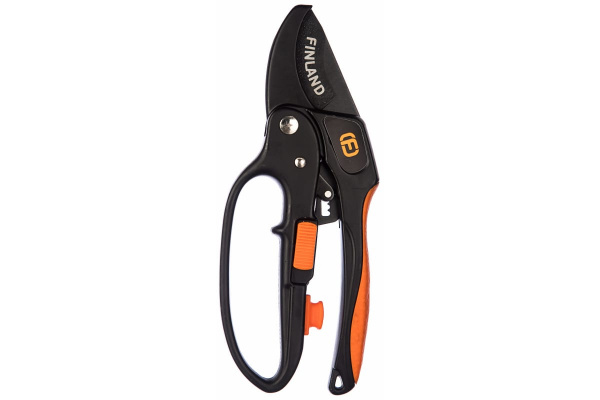 Секатор с храповым механизмом Центроинструмент FINLAND 1611