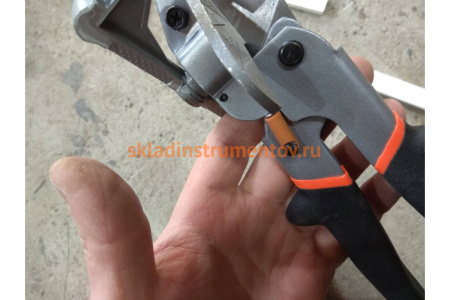 Ножницы для резки коробов и кабель-каналов КВТ НККУ-60 79822